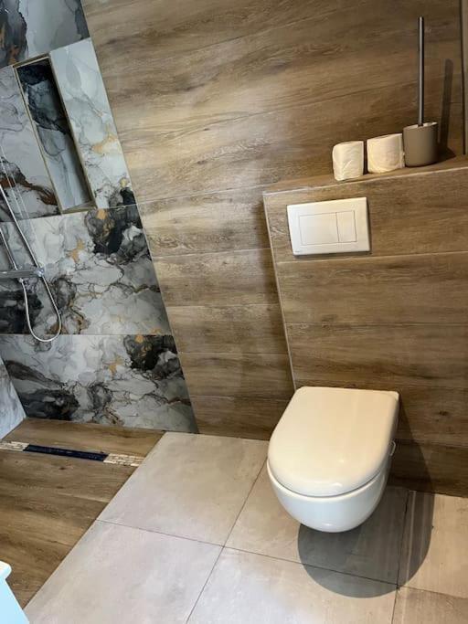 Maisonnette Avec Terrasse Avec Spa Privatif Lutterbach Ngoại thất bức ảnh